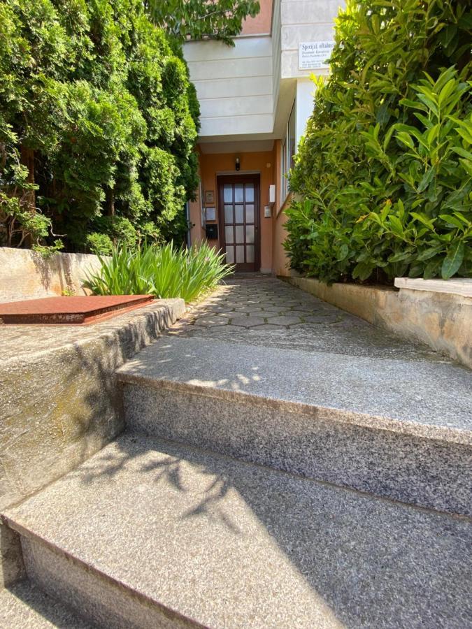 Apartman Paulo Porec Bagian luar foto