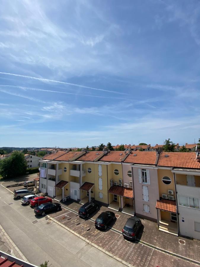 Apartman Paulo Porec Bagian luar foto